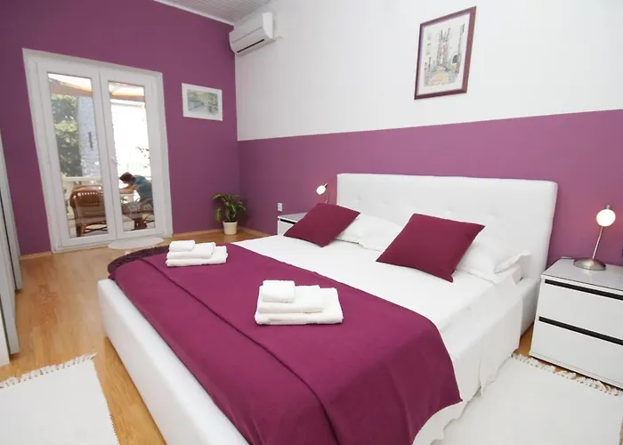 Appartement By The Sea - 9000